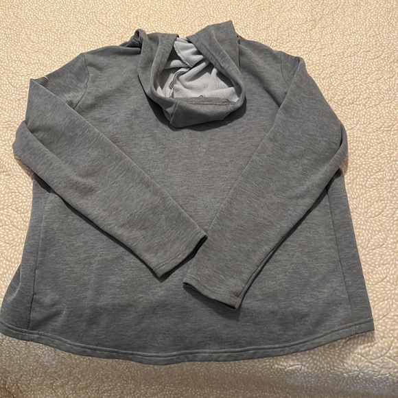 Nike XL Dri-Fit Zipper Jacket with Hood and Pockets - Picture 4 of 4